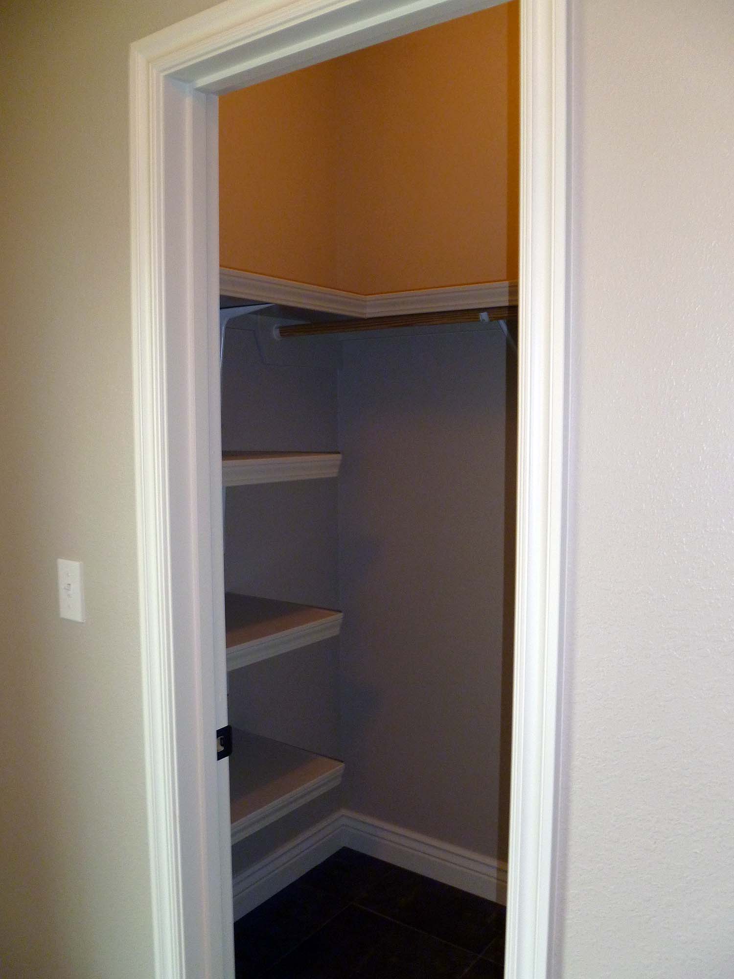Study or bedroom 4 walk in closet