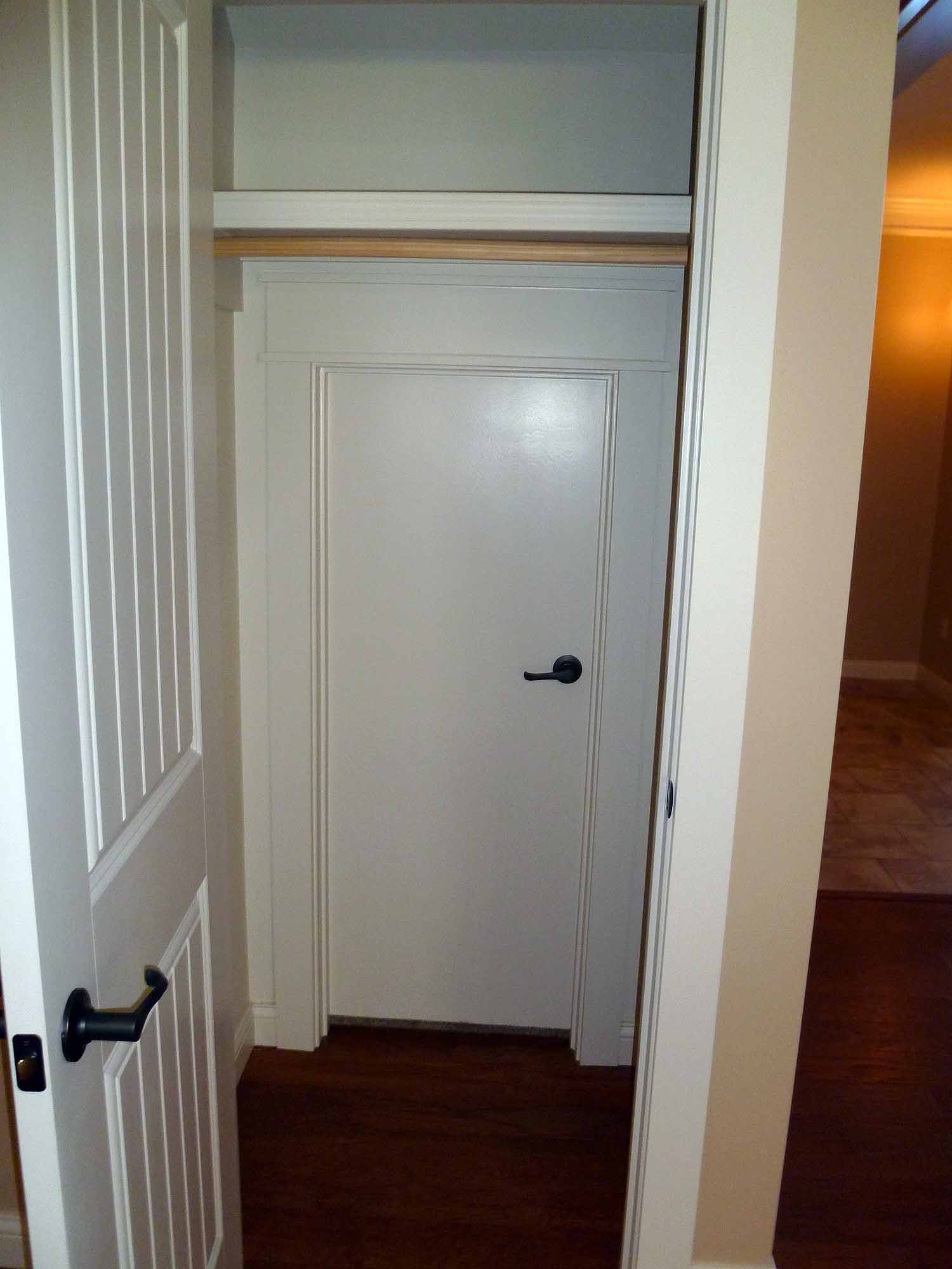 <p>Hidden door in rear of closet</p>