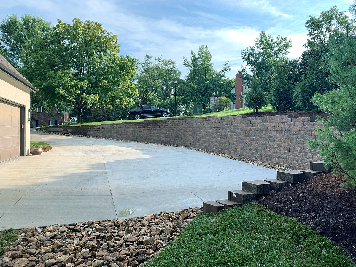 retainingwallsandwalkoutbasementdetails Custom Homes by