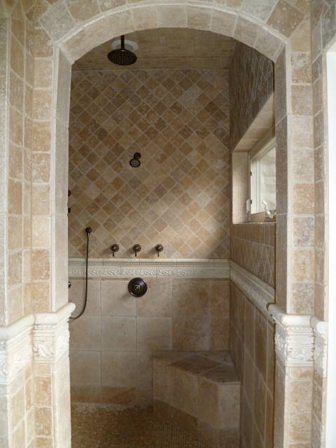 <p>Arched tile entry to shower</p>